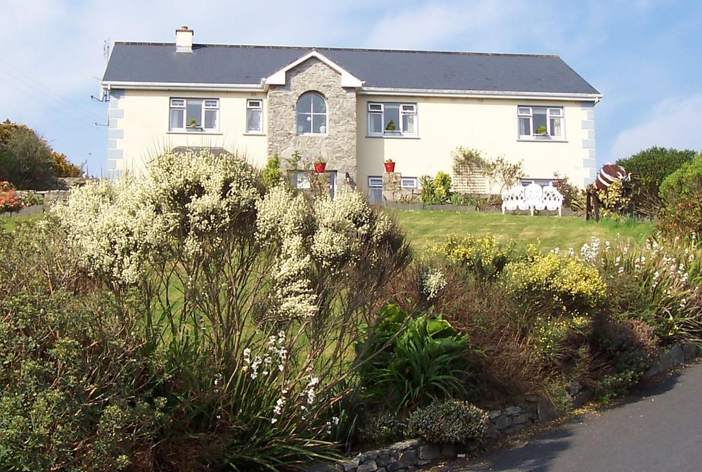 Buttermilk Lodge Guest Accommodation Clifden Eksteriør bilde